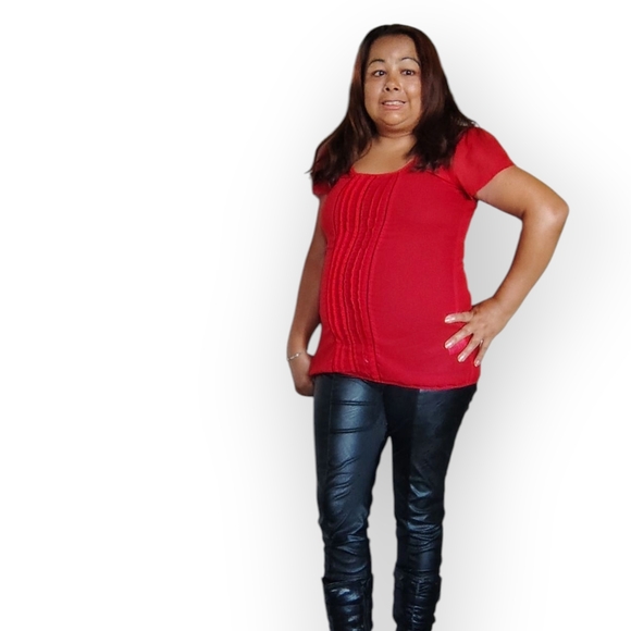 Maurices Women's Small Vibrant Red Short Sleeve Tee - Picture 8 of 16